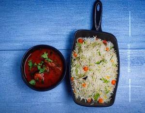 Chicken Tripple Schezwan Rice