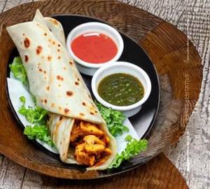 Special Chicken Cheese Roll