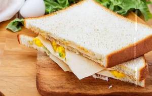 Boiled Egg Masala Cheese Sandwich