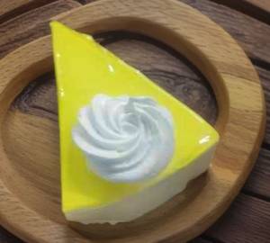 Pineapple Cake Eggless (500 Gms)                                                     