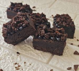 Gooey Brownies With A Rocky Ganache Top