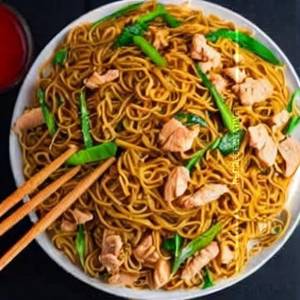 Chicken noodles Chinese Dinner