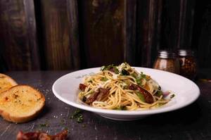 Aglio-olio Pasta Veg