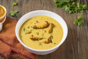 Kadhi Pakoda
