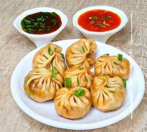 Veg Fried Momos [5 pieces]