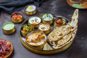Ambersar Butter Chicken Thali (Non-Veg)