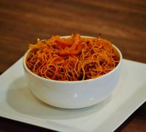 Schezwan noodles [veg]