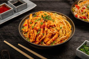 Chilli Garlic Noodles - Chicken