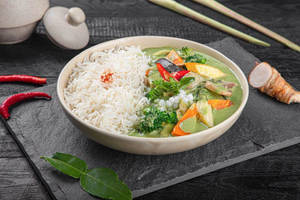 Thai Green Curry Veg Combo ( Serves 1)