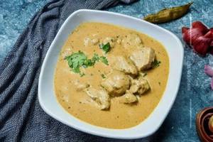 Chicken Reshmi Butter Masala