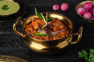 Kadhai Soya Chaap (Serves 2)