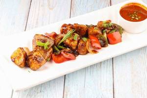 Chilli Paneer Dry(10Pcs)