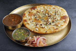 Gobhi Garlic Paratha