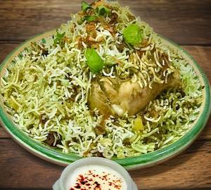 Chicken hyderabadi biryani  (750ml)