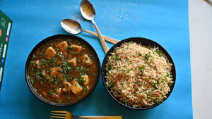 Chilli paneer with fried rice