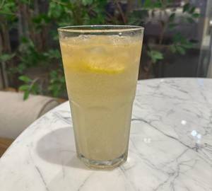 Fresh lime soda        