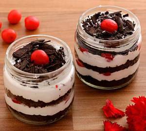 Black Forest Jar Cake (1Pc)