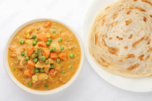 Parotta [1 Piece] - Veg Gravy