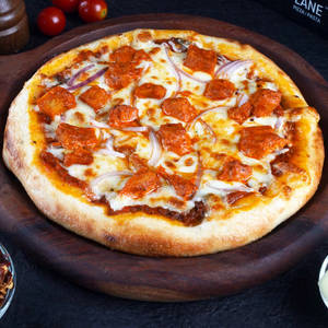 Daily Delight Tandoori Soya Chaap & Onion Pizza