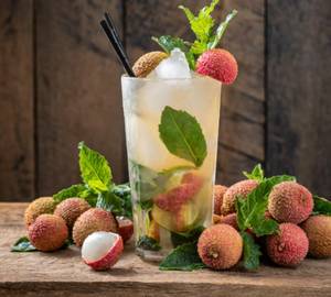 Litchi mojito