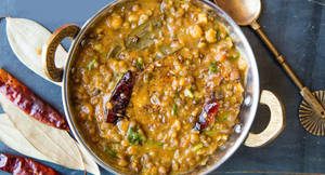Dal Panchrangi