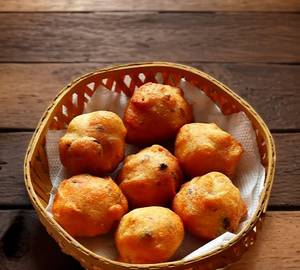 Onion Bonda( 4 Peices)