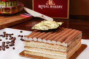 Tiramisu Cake