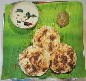 Ghee Karampodi Idly [3pieces]