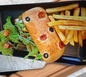 HC Med veg Foccacia with fries
