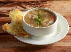 Veg Talumein Soup