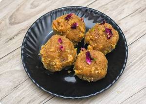 Pandhari Laddu