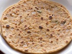 Onion Paratha 1Pcs