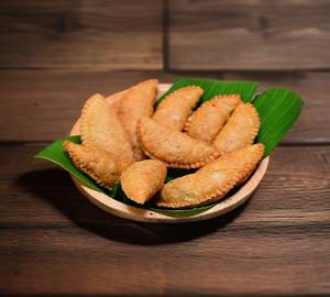 Karanji Coconut [250 Gms]