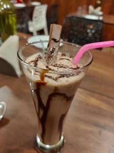 Special Kitkat Shake [300 Ml]