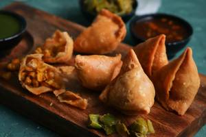 Corn Samosa [Per Piece]