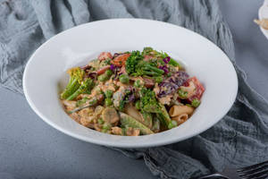 Non Veg Salad De Pasta