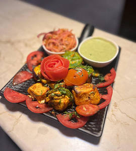 Tandoori Paneer Khaas-e-khaas