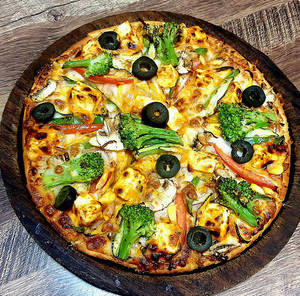 Chef Special Pizza Fully Loaded With 10 Toppings