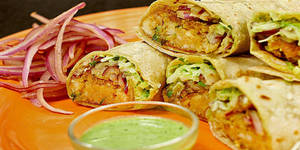 Single Chicken Seekh Roll (with Stuffing)