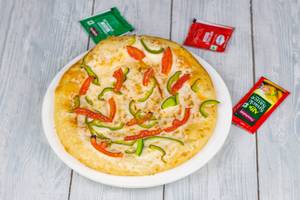Cheesy Tomato & Crispy Capsicum Pizza 