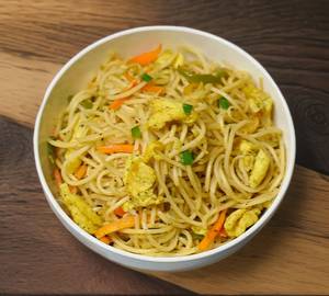 Egg Hakka Noodles