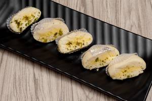Pista Sandesh [5 Pieces]