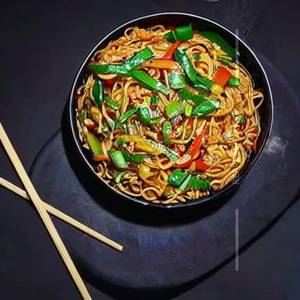 Veg Chilli Garlic Noodle