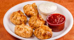 Fried Paneer Momos [6 Pieces]