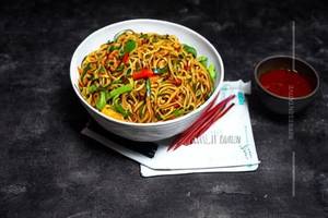 Veg Chilli Garlic Noodles