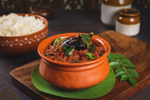 Gutti Vankai Curry With Plain Rice