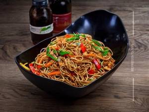 Veg Chilli Garlic Noodles
