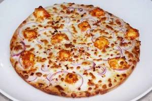 Paneer onion pizza