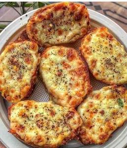 Cheesy Garlic Bread