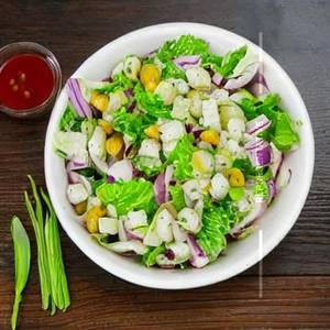 Sirka Onion Salad